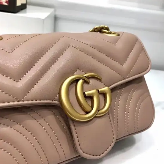 Hyper Peter Gucci Marmont 22CM GG 0504